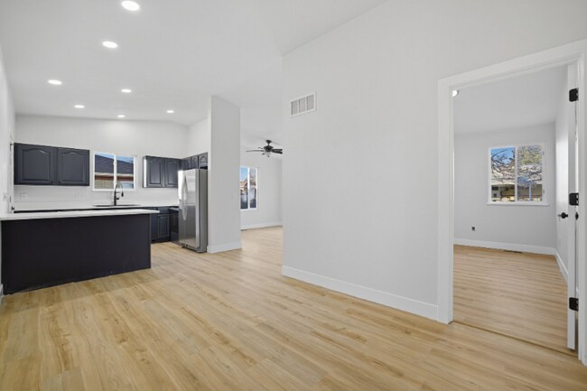 Foto del edificio - 5531 W Louisiana Ave