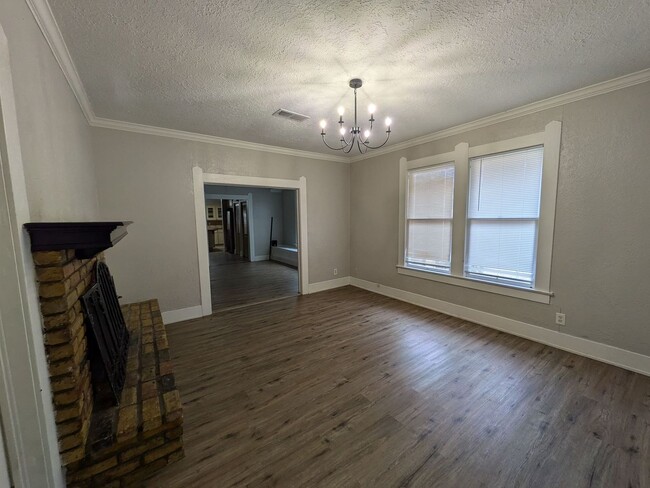 Building Photo - 1897 Harrison Ave