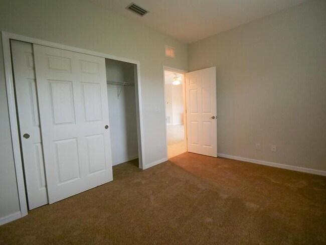 Building Photo - 3421 W Gator Cir