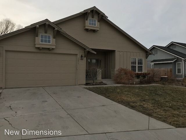 Primary Photo - 1071 Village Knoll Dr