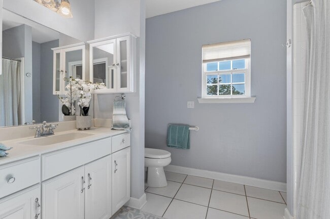 Foto del edificio - 9525 Woodland Hills Way