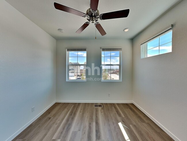 Building Photo - 26141 E Calhoun Pl