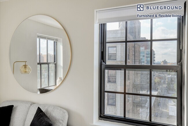 Foto del edificio - 1020 W Lawrence Ave