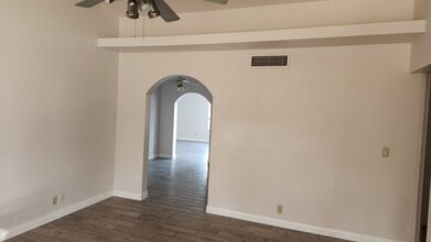 Building Photo - 2654 E Impala Ave