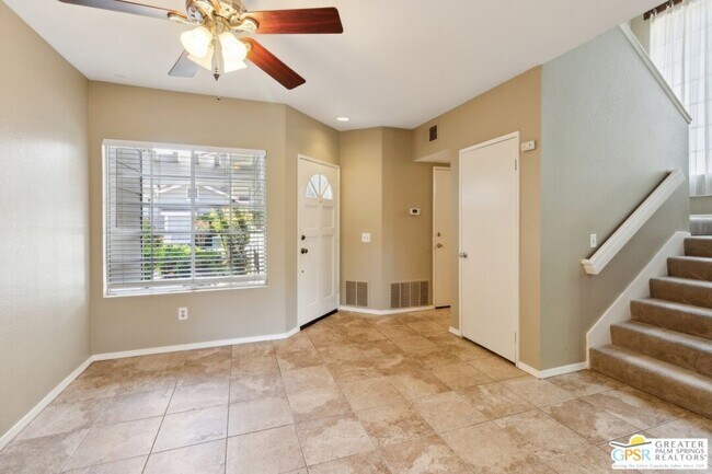 Foto del edificio - 13583 Almond St