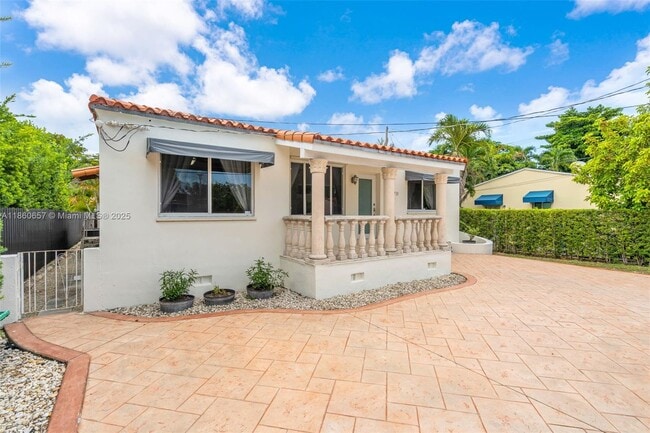 Foto del edificio - 1711 SW 14th Terrace