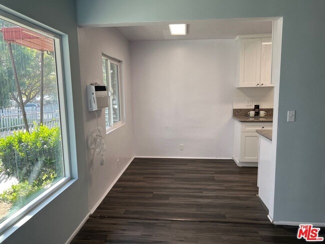 Building Photo - 2023 Reservoir St