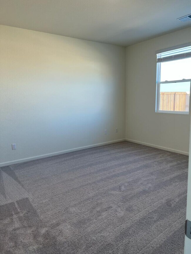 MasterBedroom - 890 Valencia St