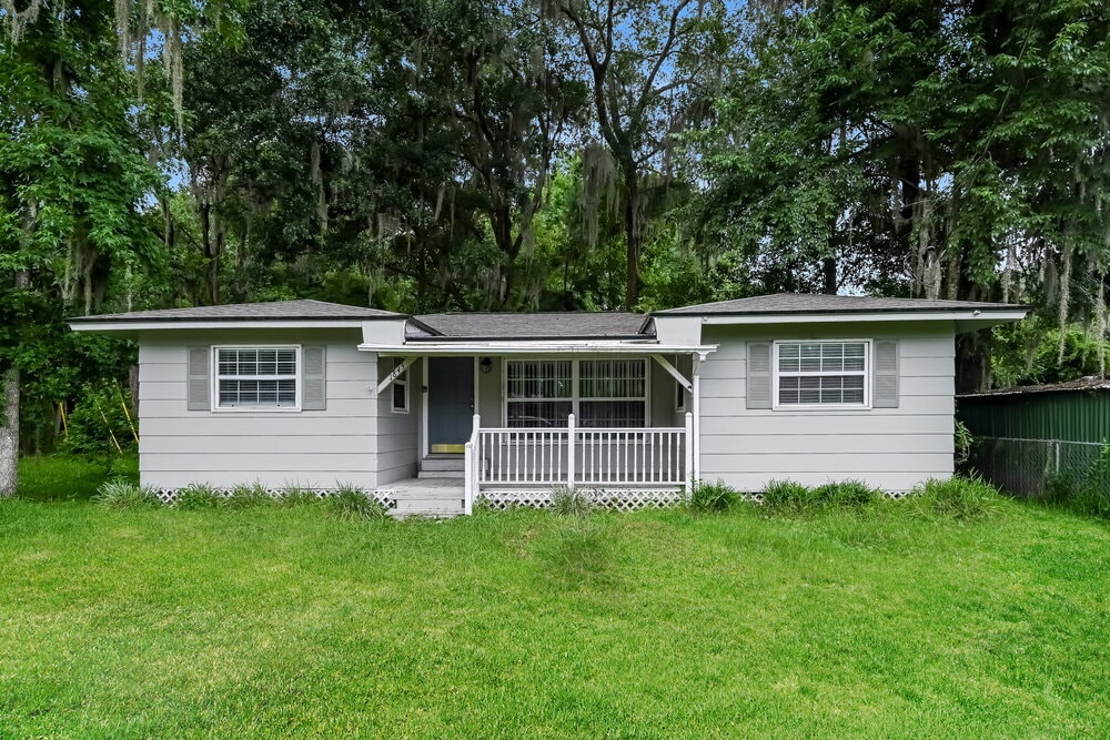 Primary Photo - 1845 Co Rd 209B