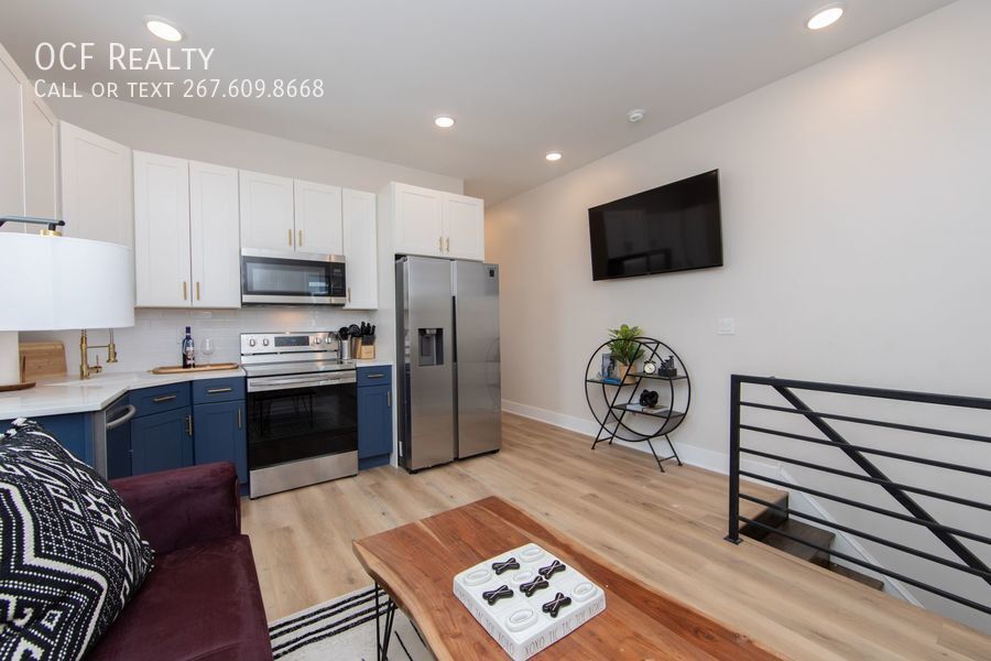 2001 S Norwood St Unit B, Philadelphia, PA 19145 Room for Rent in