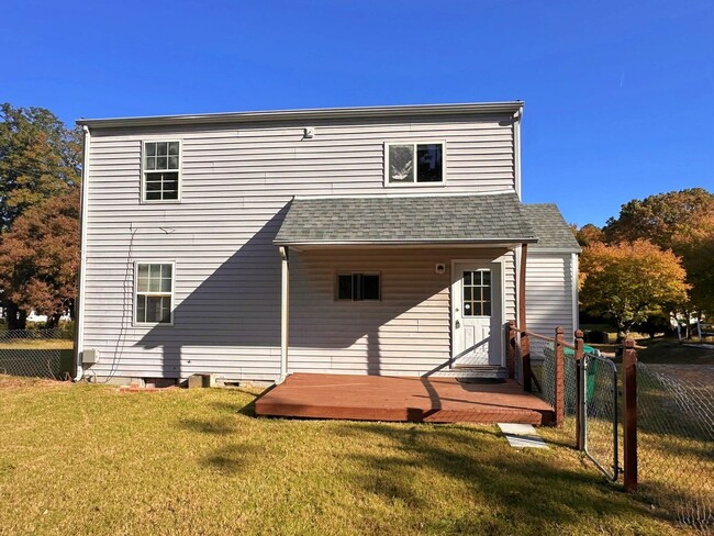 Foto del edificio - Cape Cod with Garage