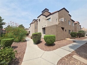 Building Photo - 2972 Juniper Hills Blvd