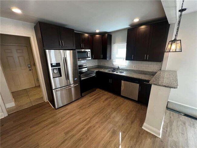 Foto del edificio - 1056 Welch St SW