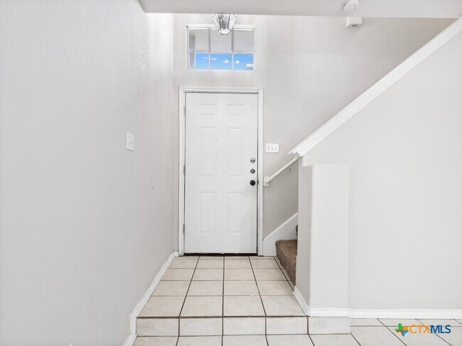 Foto del edificio - 827 Sagewood Trail