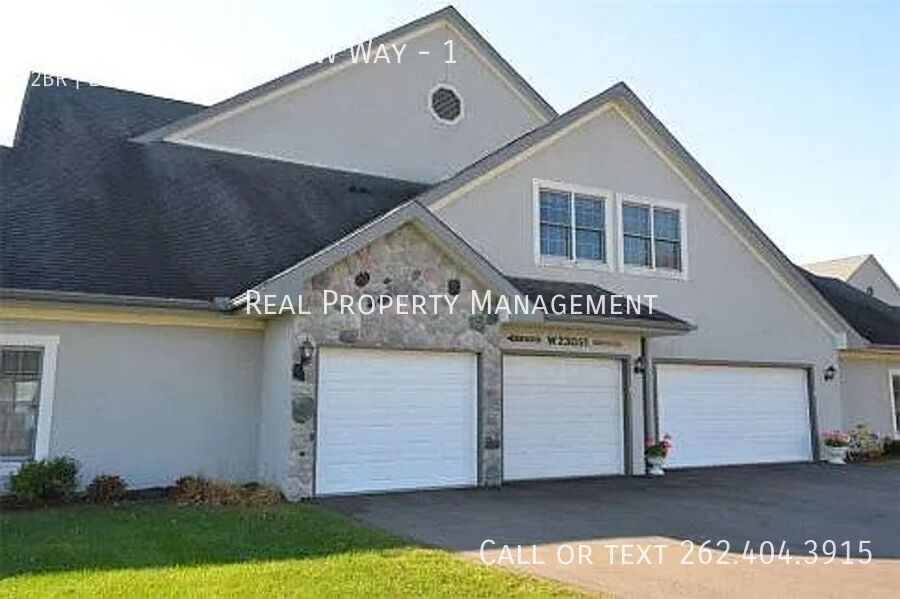 Foto principal - N30W23051 Pineview Way