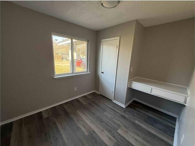 Building Photo - Newly Renovated 4-Bedroom Home in Austin – Move-In Ready!