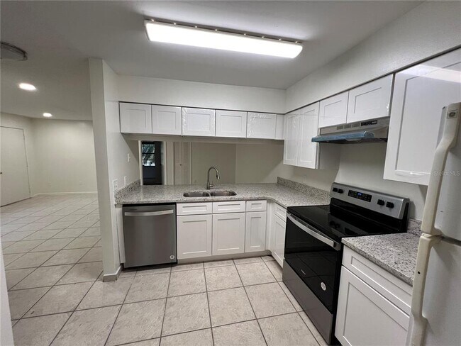 Foto del edificio - 1239 Sophie Blvd