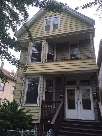 Primary Photo - 1237 W Wellington Ave