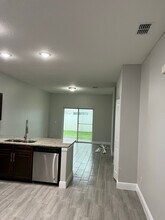 Building Photo - 736 Bittern Ln