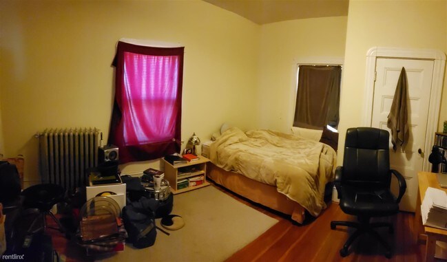 Building Photo - 4 br, 2 bath Apartment - 310 Market St 2