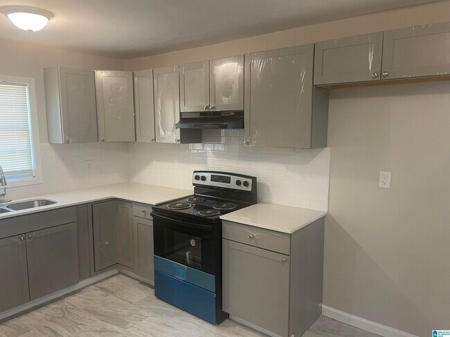 Foto del edificio - 1229 Waverly St