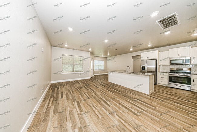 Foto del edificio - 3707 Black Forrest Ct
