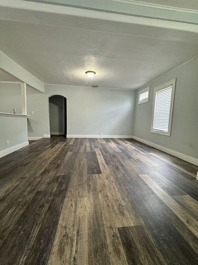 Foto del edificio - 2 Bedroom 1 Bath near Busch Garden