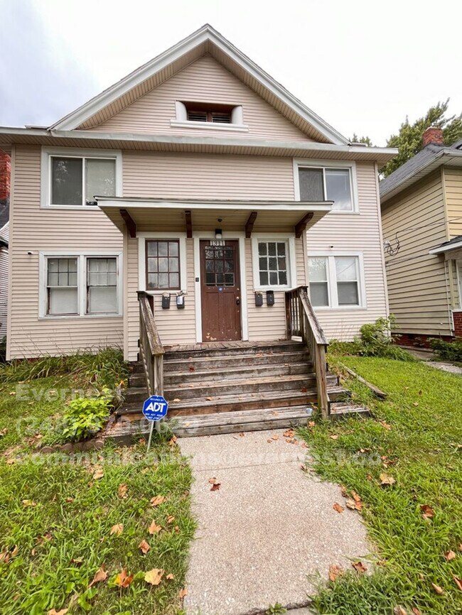 Building Photo - 1311 Mason St