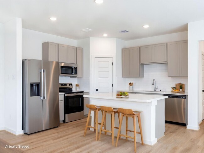 Foto del edificio - 1997 Longmire Villas Ct