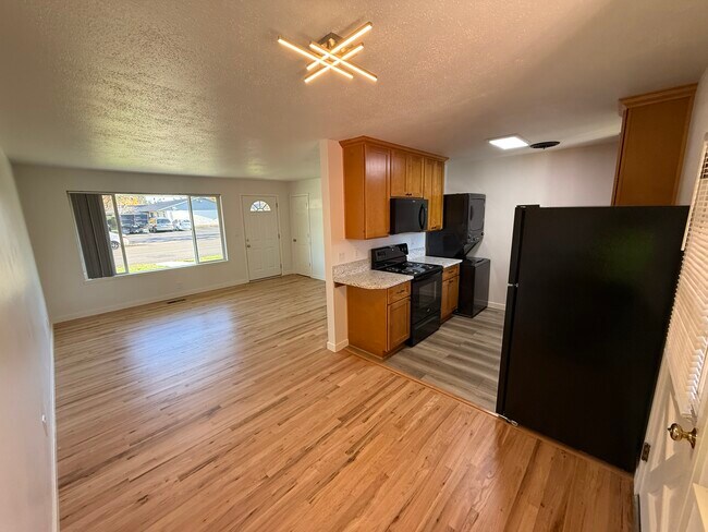 Foto del edificio - 406 N Morrison Rd