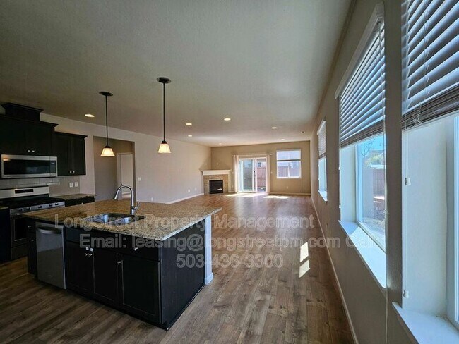 Foto del edificio - 16992 NW Tristan St