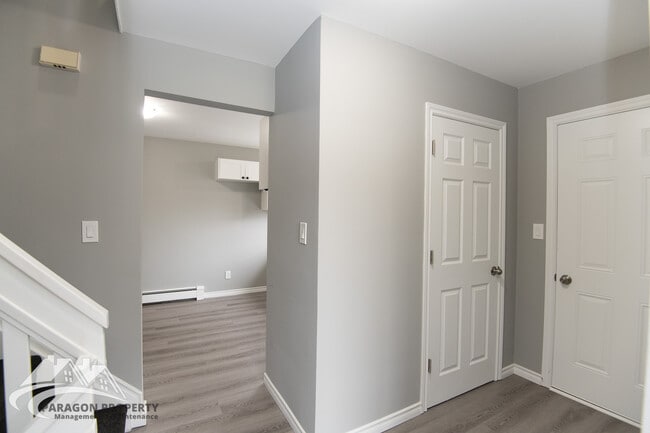 Building Photo - 18 Louella Crescent