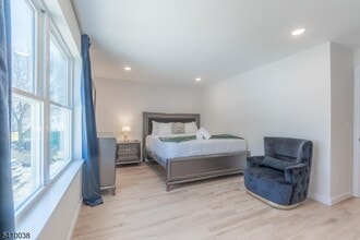 Building Photo - 16 Brookdale Ave