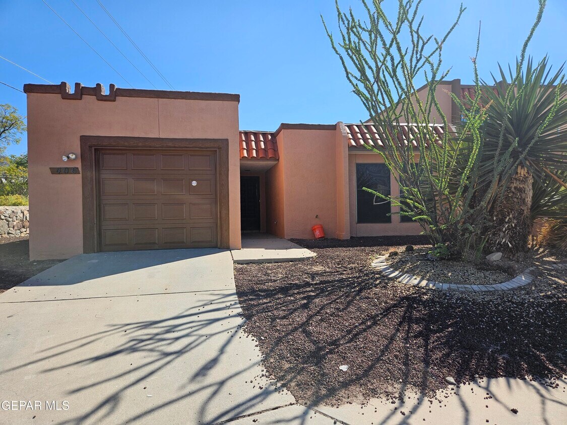 Primary Photo - 406 Verde Mar Pl