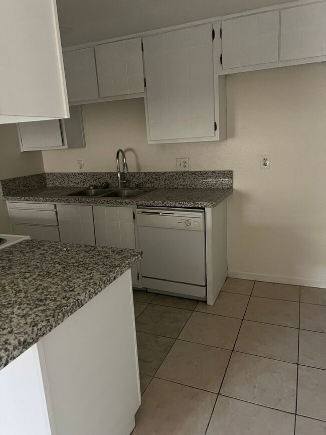 Foto del edificio - 7625 Eagle Park Dr