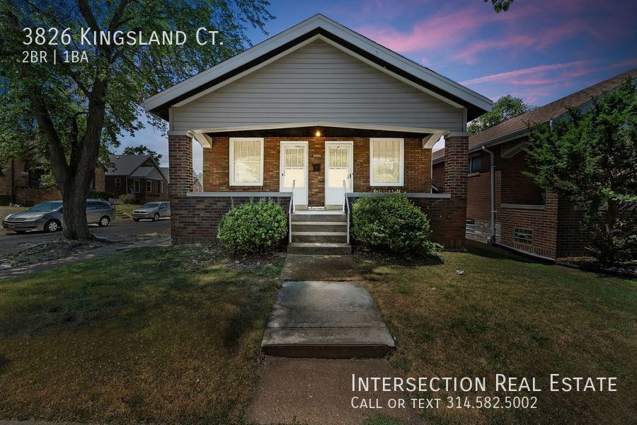 Primary Photo - Charming 2 Bedroom/1Bath Bungalow on a qui...