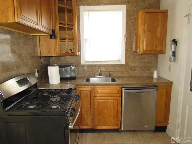 Foto del edificio - 106 N 3rd Ave