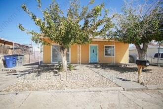 Building Photo - 3817 Thomason Ave