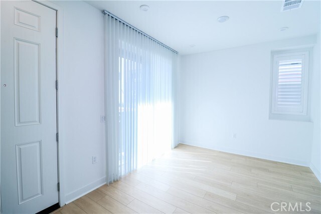 Foto del edificio - 681 S Lyon St