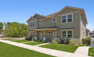 Building Photo - 705 Horseshoe Dr