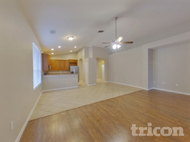 Building Photo - 351 Fairmount Park Ct