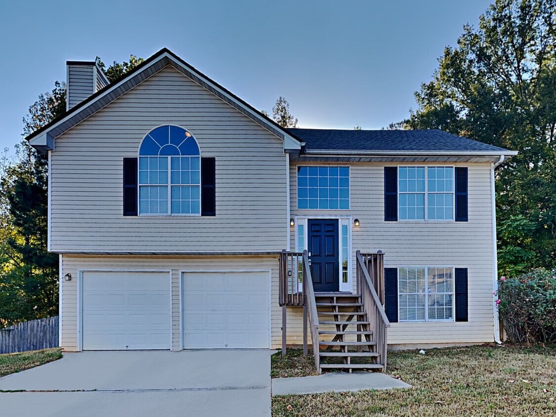 3266 Sugar Creek Falls Ave SE, Atlanta, GA 30316 House Rental in