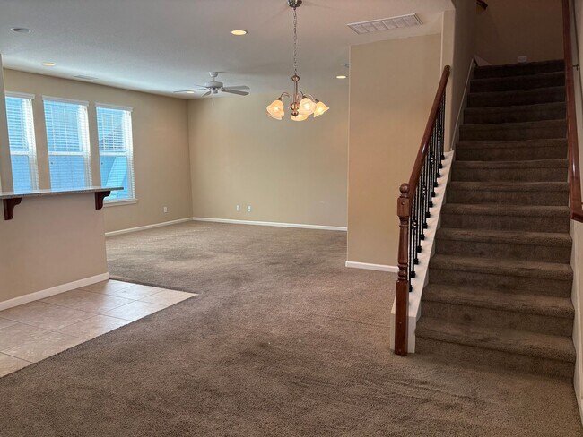 Building Photo - Move-In Ready 2-Story Home by Virginia Lake