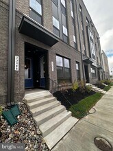 Building Photo - 2504 W Peninsula Dr