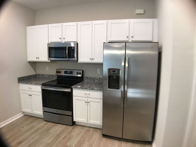 Foto del edificio - 4139 Twinbush Terrace