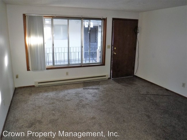 Building Photo - 127-177 Sunset Ave N