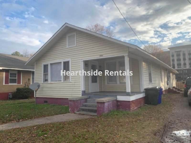 **2 Bedroom 1 Bath Duplex Near ECU Now Ava... House for Rent in