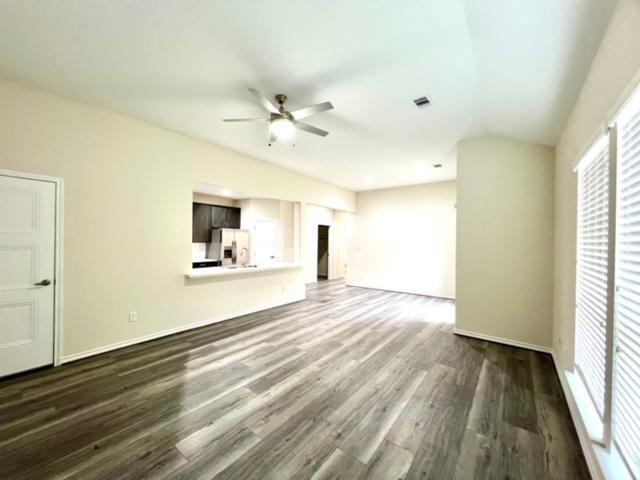 Foto del edificio - 847A Arbor Pines Ct