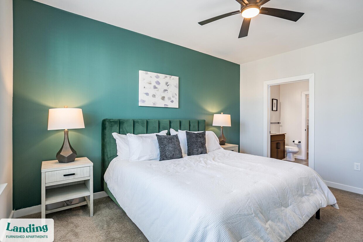 Foto principal - 1270 Hillcrest Dr