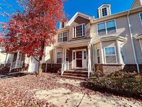 Building Photo - 100 Forest Dr